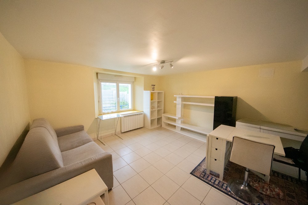 BREST - DOURJACQ - MAISON 122M² - 5 PIECES - STUDIO AMENAGE - GRANDE PIECE DE VIE - JARDIN CLOS - SECTEUR RECHERCHE photo 4